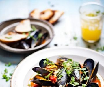 Spanish Mediterranean Recipes with Healthy Ingredients: Fresh, Balanced Cooking Guide
