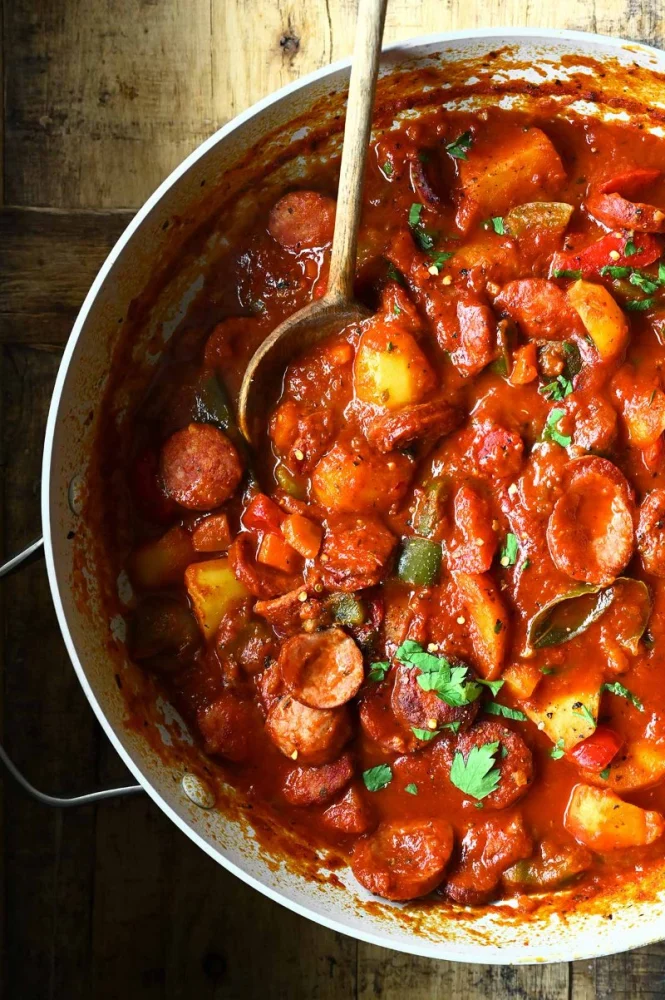 Authentic Spanish Sausage and Potato Stew: A Hearty Traditional Recipe