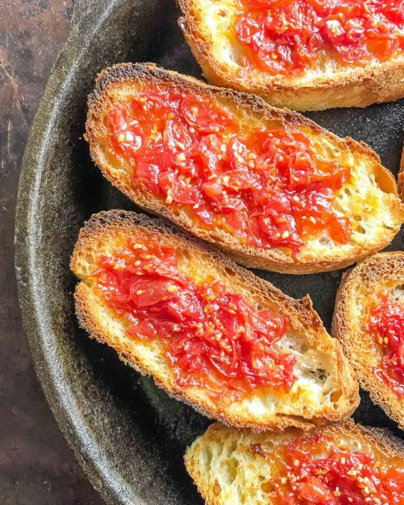Easy Spanish Pan con Tomate with Rustic Bread: Authentic Catalan Toast Guide
