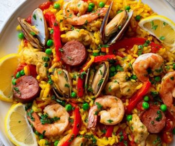 Authentic Spanish Seafood Rice with Saffron Broth Recipe Guide
