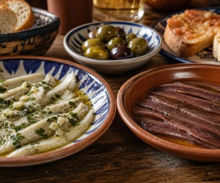 Boquerones vs Anchoas: A Spanish Anchovy Menu Guide