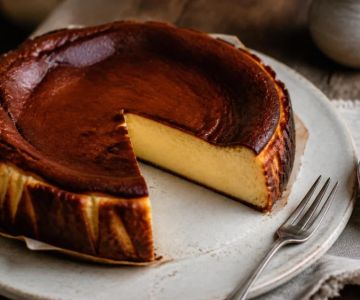 Basque Cheesecake Guide: Browned Top, Center, and Serving