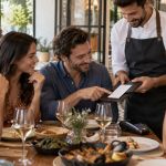 Spanish Dining Service Charge Check: Bill, Tips, and Group Split